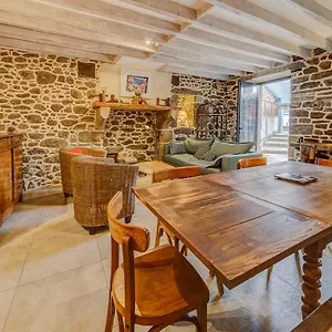 Minihic - Belle Maison 3 Chambres- Proche Hébergement de vacances
